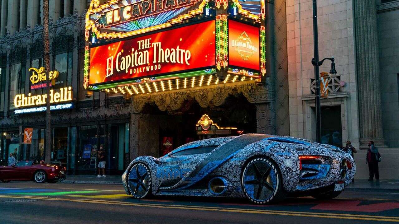 Zakamuflowany hipersamochód Hyperion XP-1 zrobił niemałe wrażenie