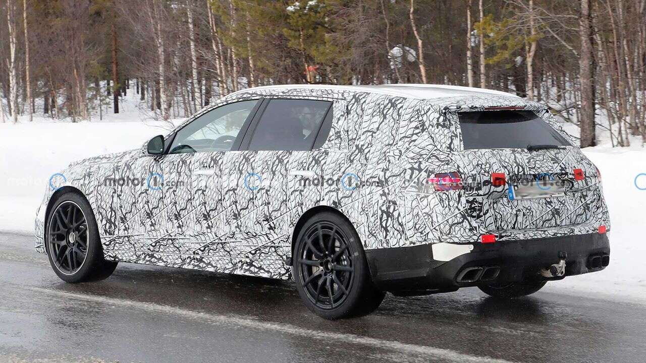 Zdjęcia Mercedes-AMG C63 Estate w testach