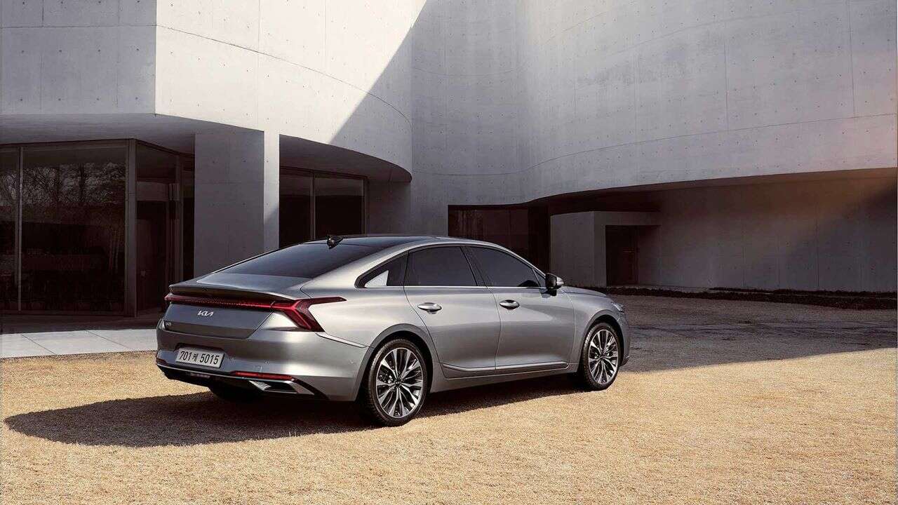Wielka premiera Kia K8. Luksusowy sedan z nowym designem marki