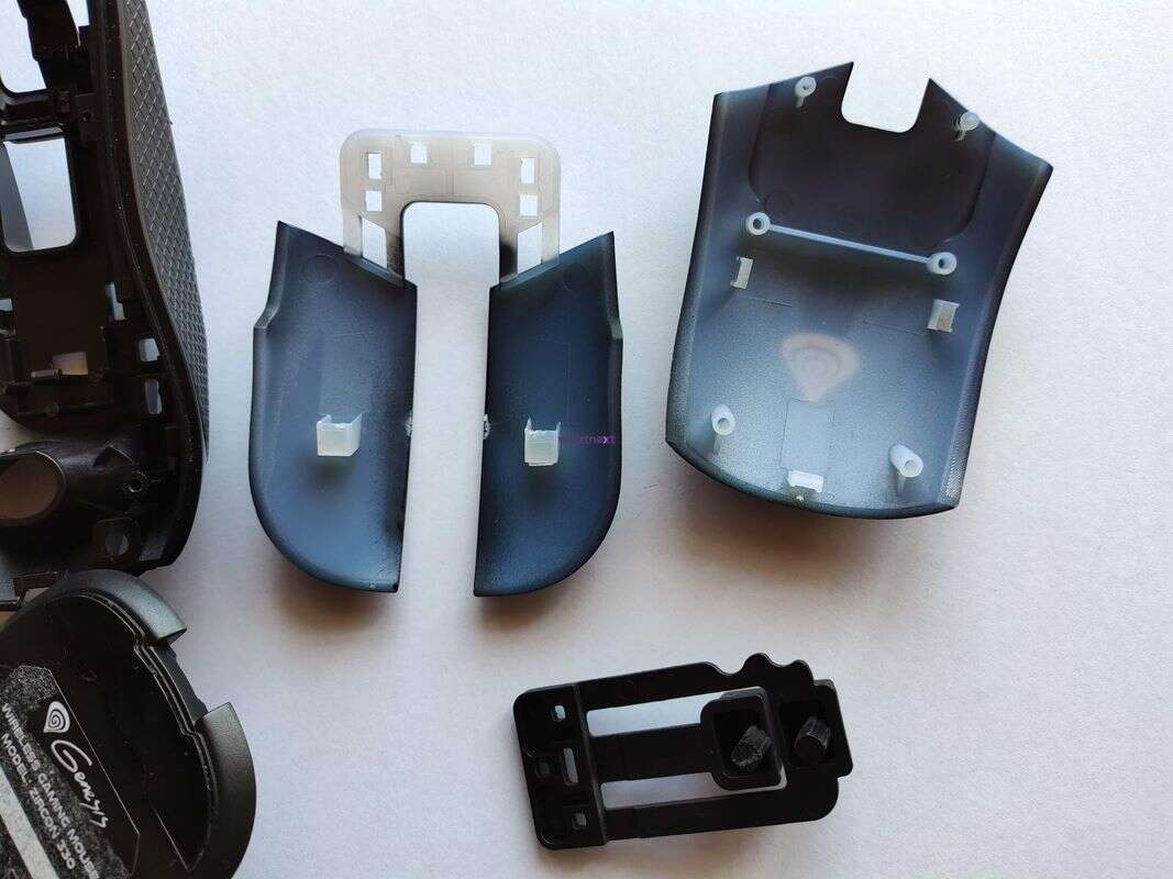 Co znajdziemy wewnątrz myszki komputerowej?