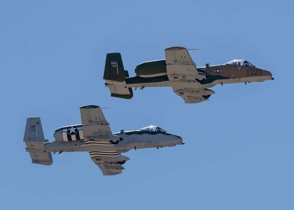 Dwa samoloty A-10 Warthog
