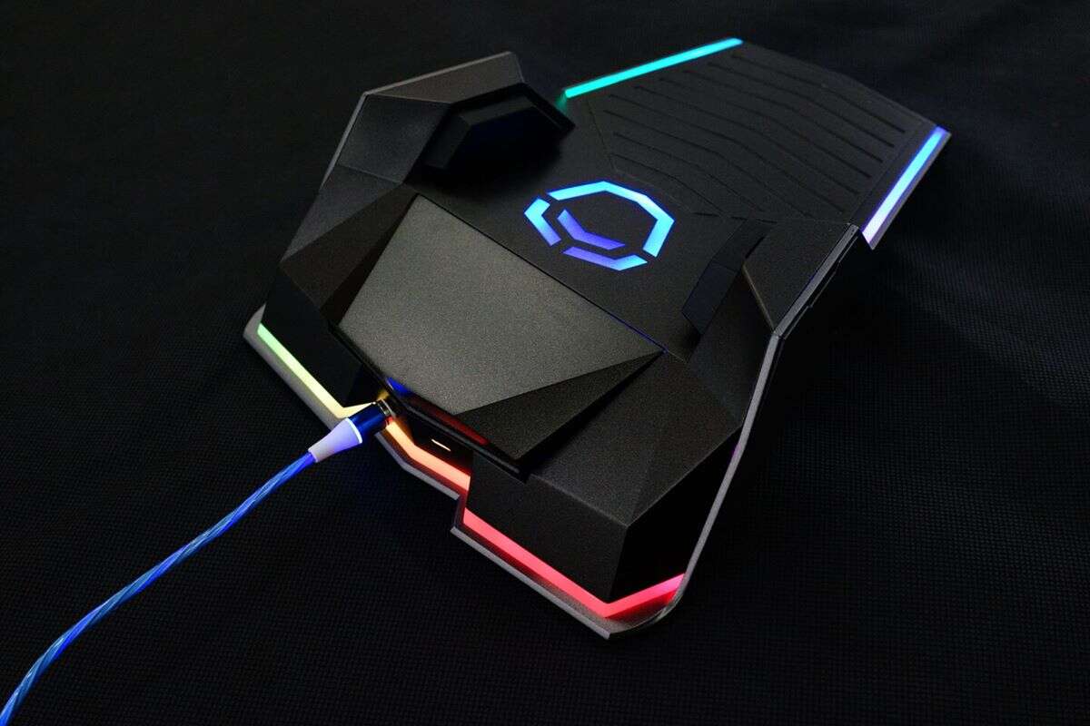 MSI Liberator, czyli kontroler pod stopy