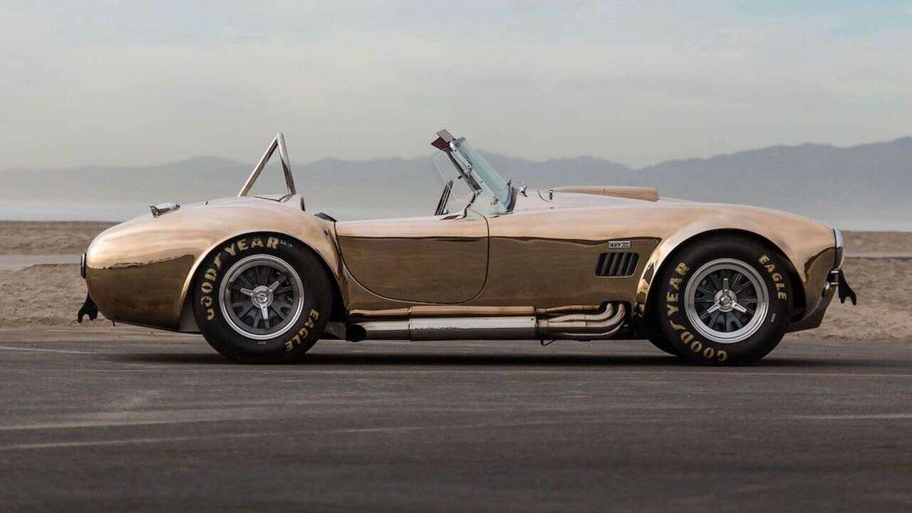 Spójrzcie na wyjątkowe nadwozie równie wyjątkowego Shelby Cobra