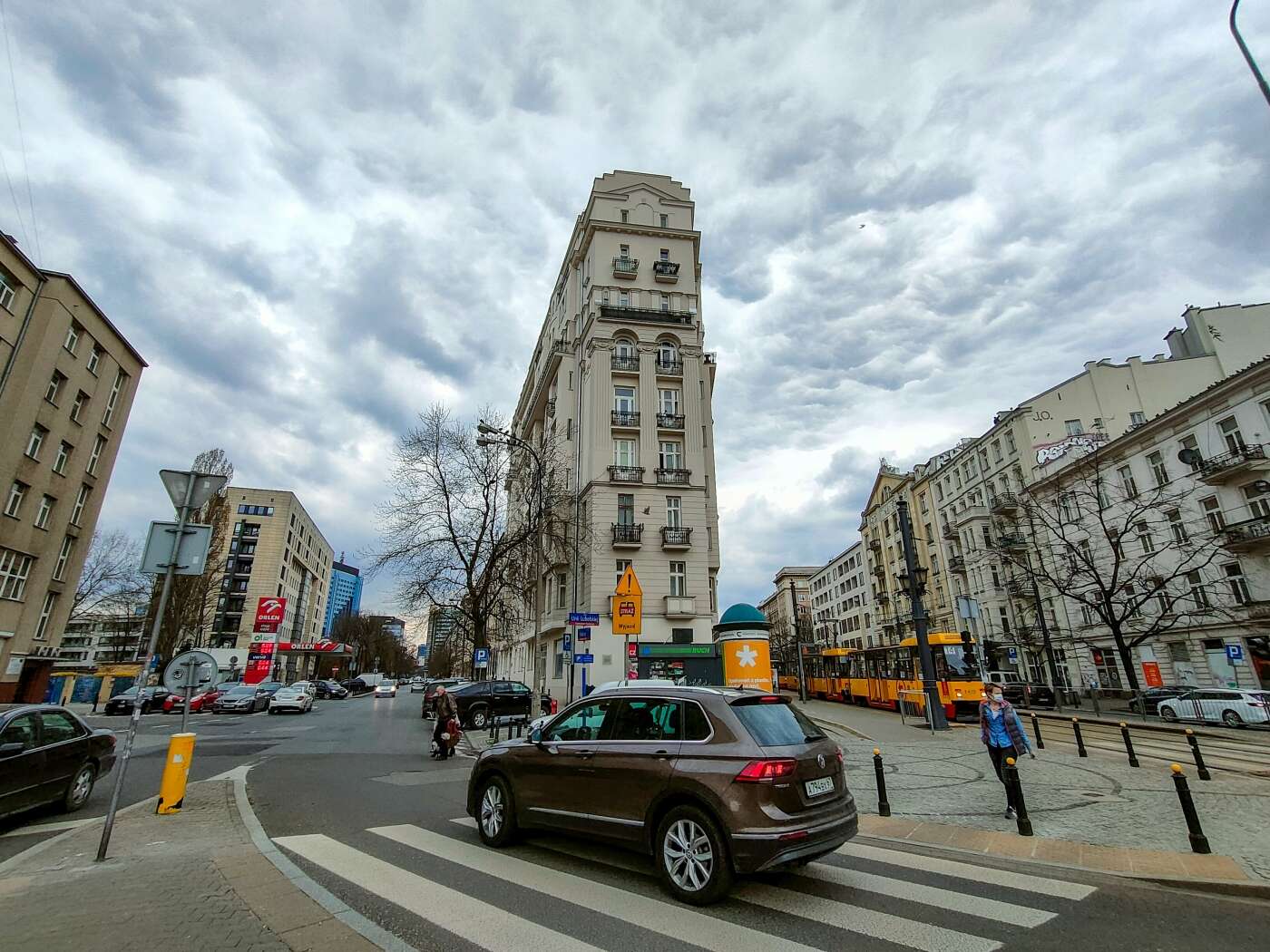 Z OPPO Reno5 5G można podbijać media społecznościowe