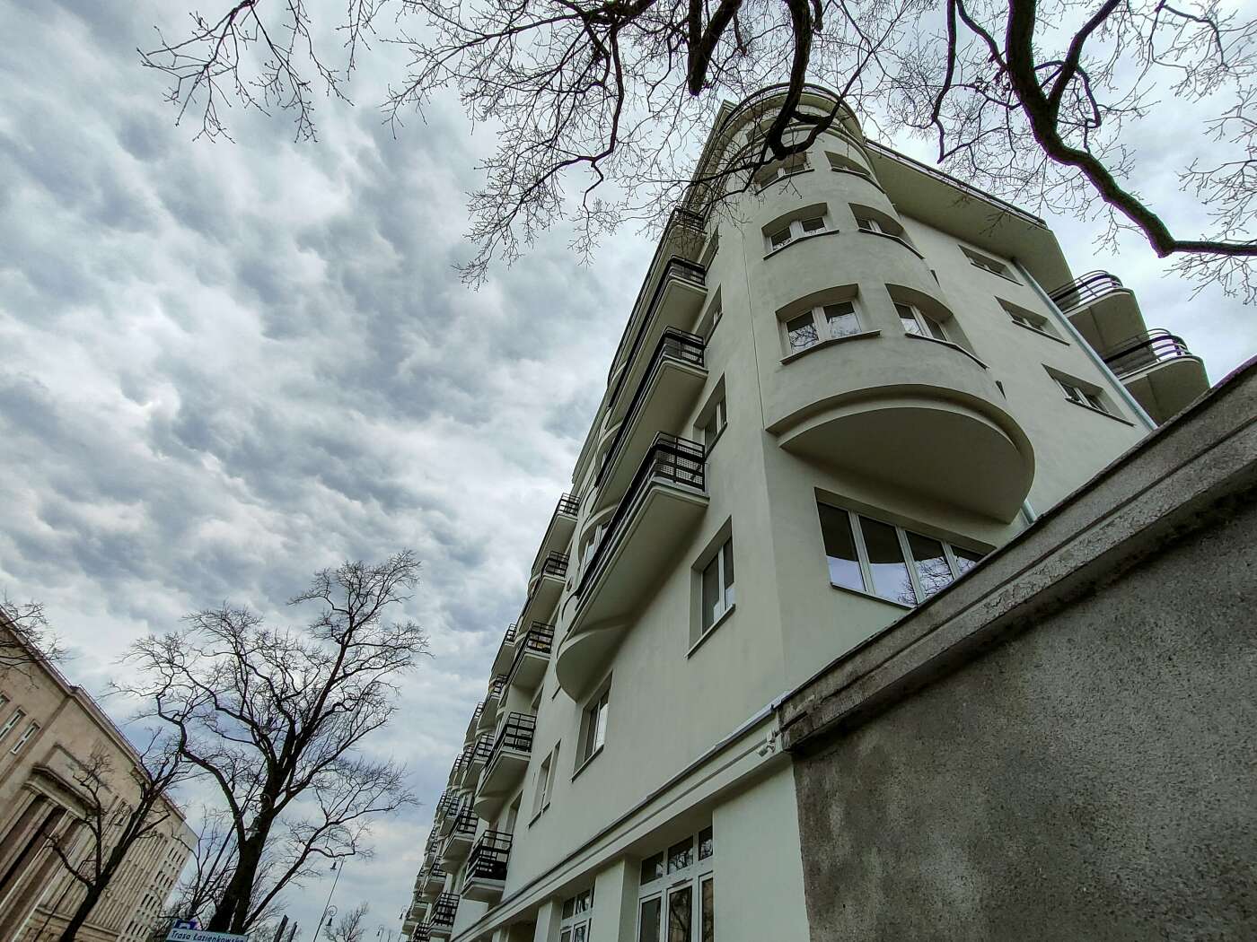 Z OPPO Reno5 5G można podbijać media społecznościowe