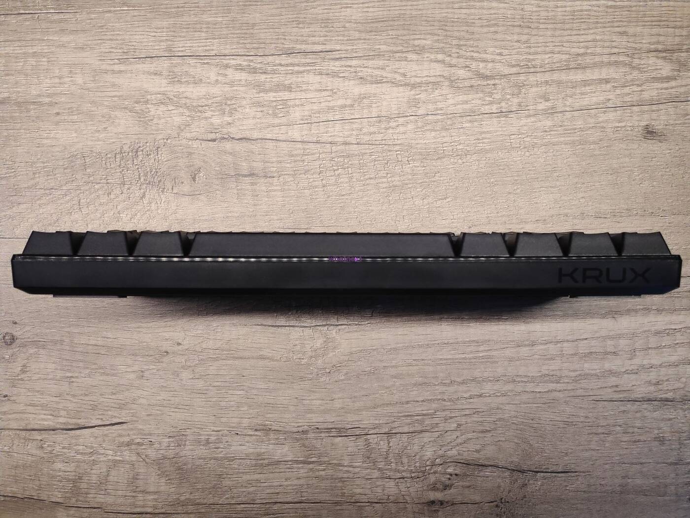 Test Krux Neo Pro RGB Wireless. Niewielka, ale tania i solidna