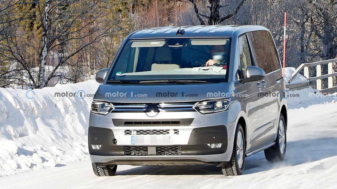 Jeździlibyście takim brzydalem? Zwiastun Volkswagen T7 Multivan chce Was do tego zachęcić