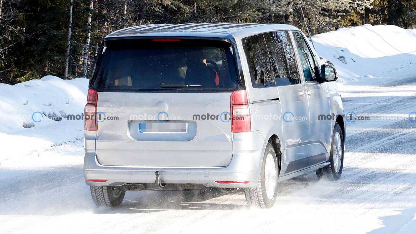Jeździlibyście takim brzydalem? Zwiastun Volkswagen T7 Multivan chce Was do tego zachęcić