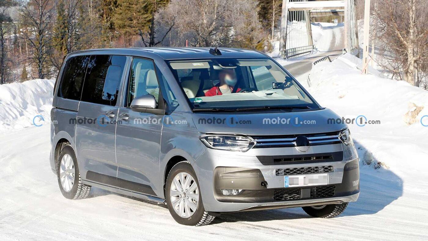 Jeździlibyście takim brzydalem? Zwiastun Volkswagen T7 Multivan chce Was do tego zachęcić
