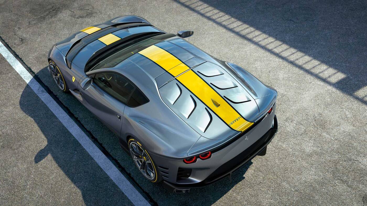 Nowe Ferrari 812 Superfast zadebiutowało, ale na szczegóły poczekamy