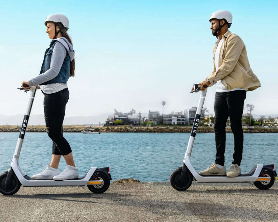 Nowe elektryczne hulajnogi Bird, Bird Three