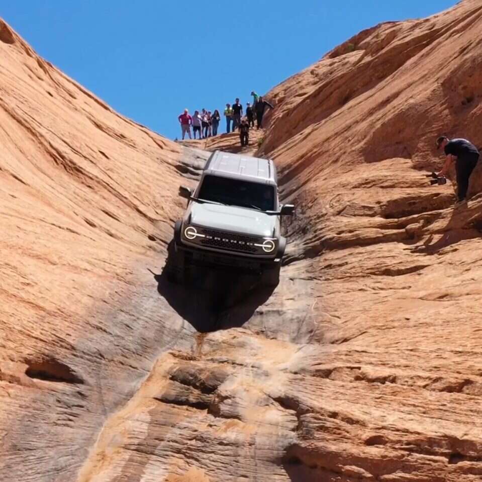 Ford Bronco, Ford Bronco wspina się po Hell's Gate