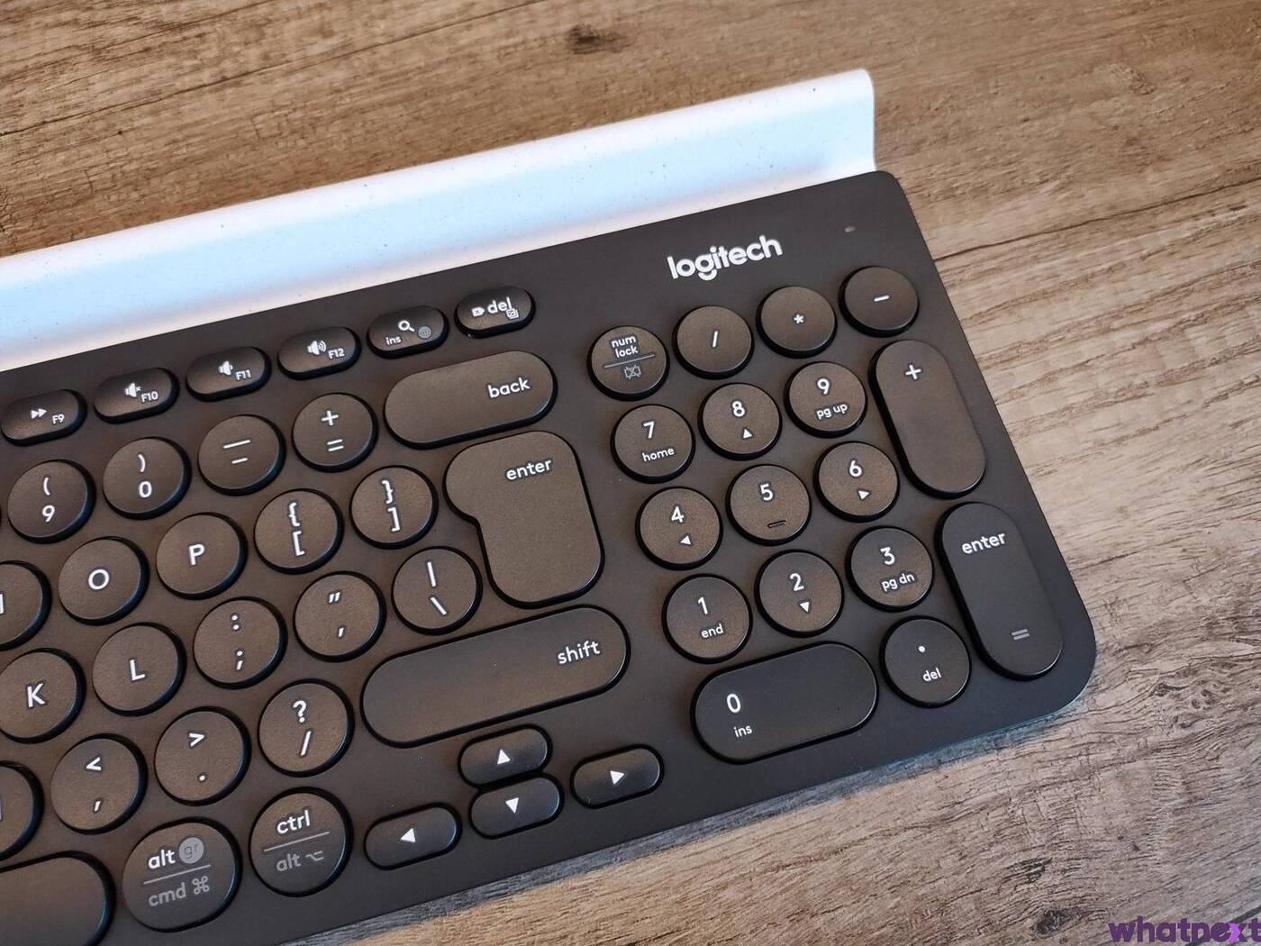 Test bezprzewodowej klawiatury Logitech K780 idealnej dla tableciarzy