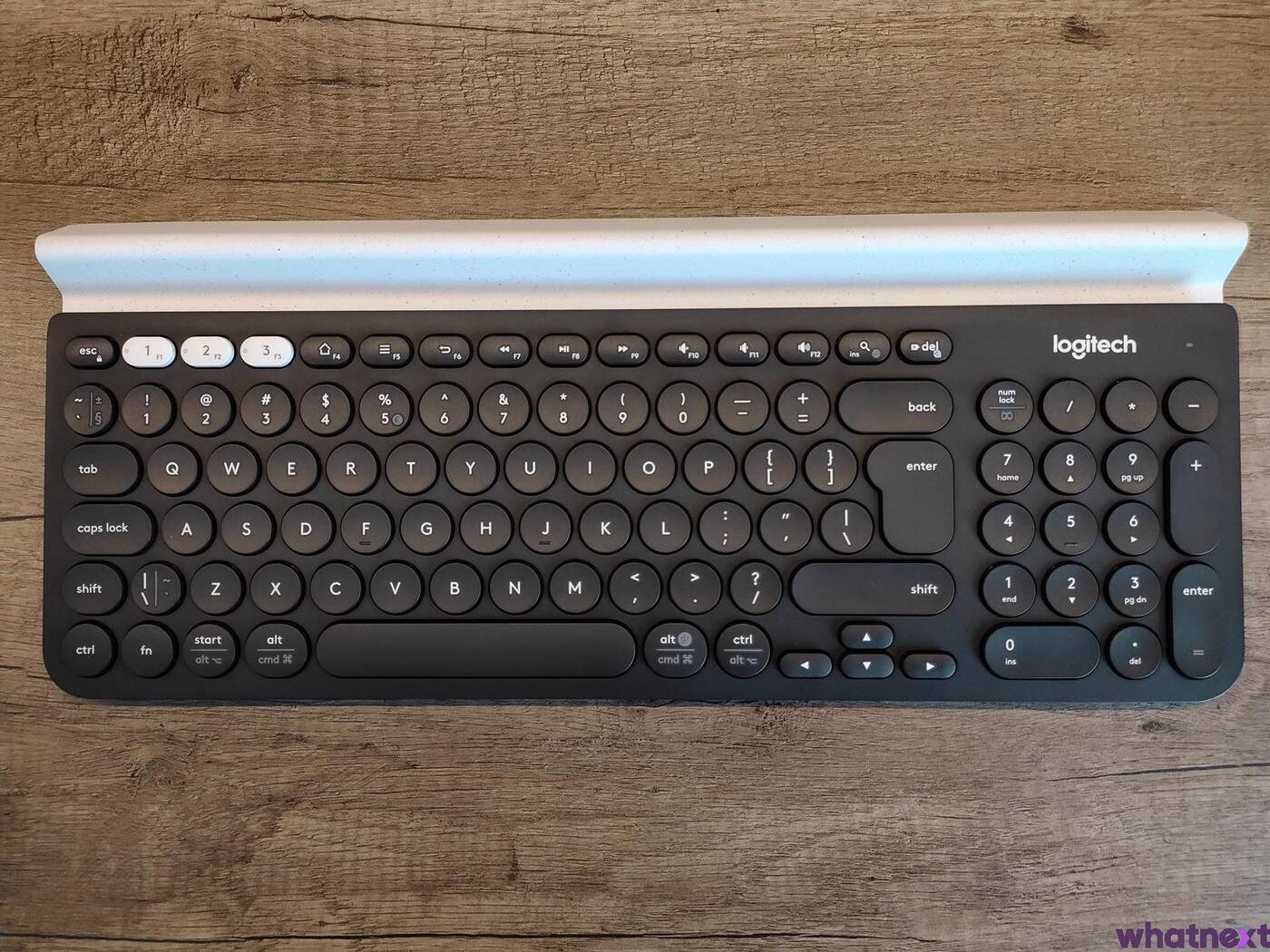 Test bezprzewodowej klawiatury Logitech K780 idealnej dla tableciarzy