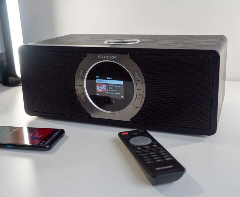 Test Sharp DR-I470: radio na miarę 2021 roku