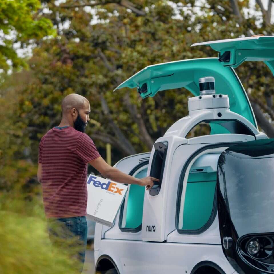Autonomiczne dostawy kurierskie, współpracy FedEx i Nuro