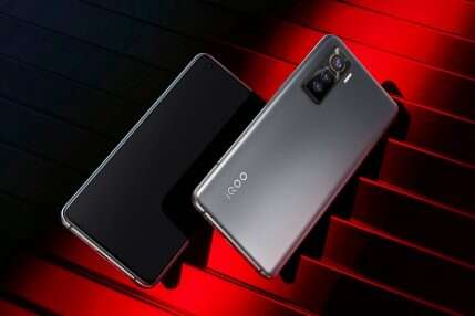 iQOO zmierza na podbój rynku składanych i zwijanych smartfonów