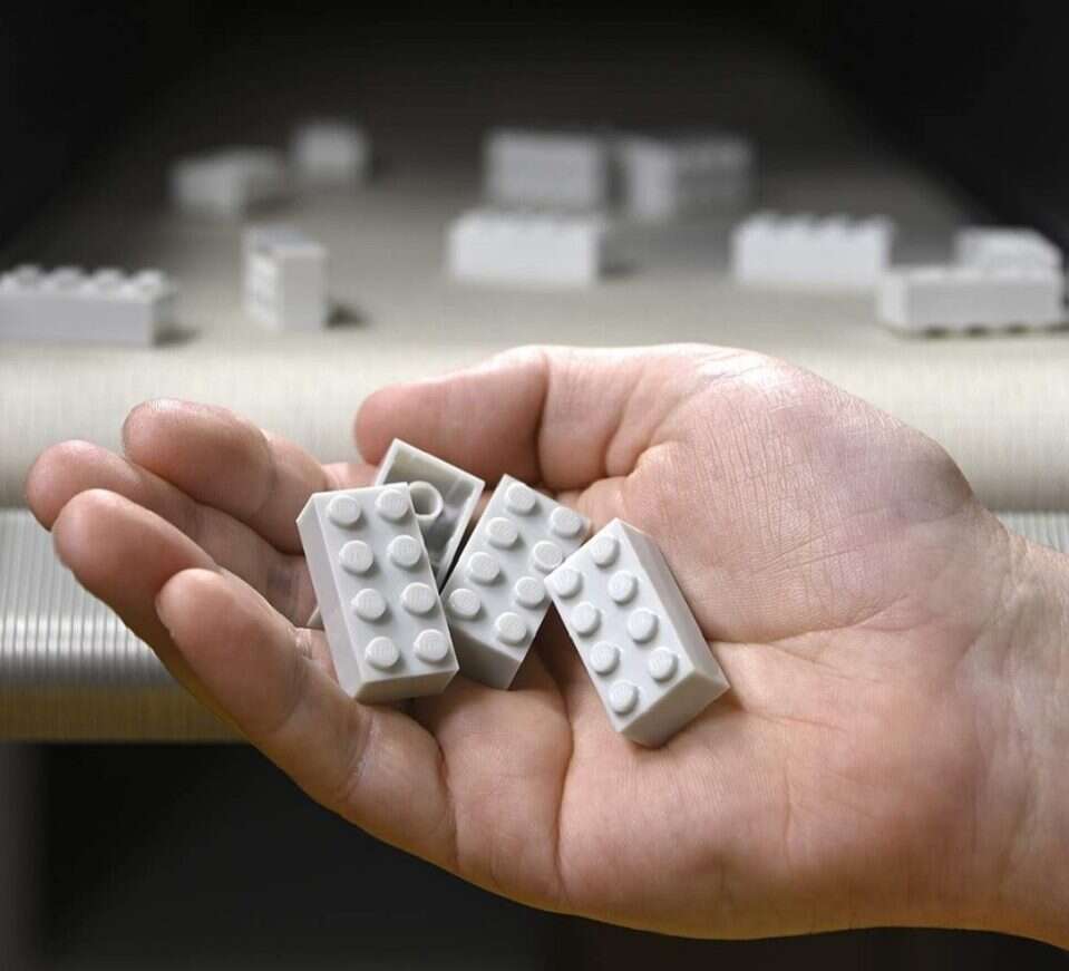 LEGO z recyklingu. Producent chce tworzyć klocki ze zużytych butelek
