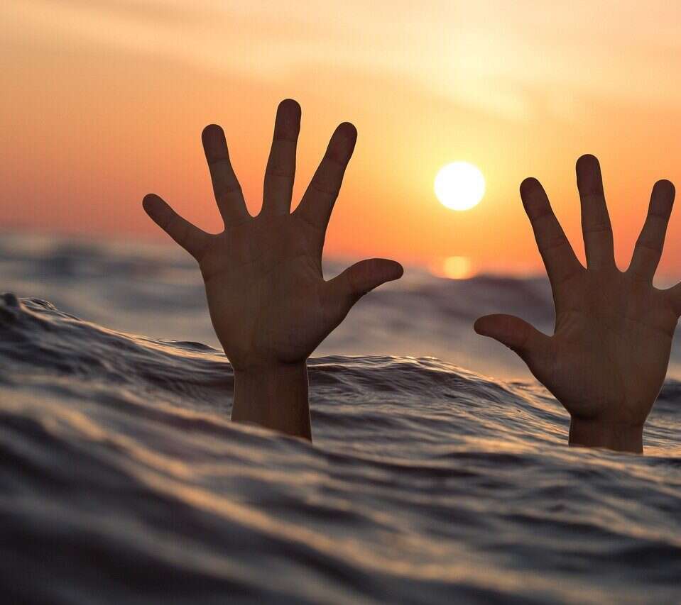 Brytyjski oddział NavyX, drony w roli ratowników wodnych