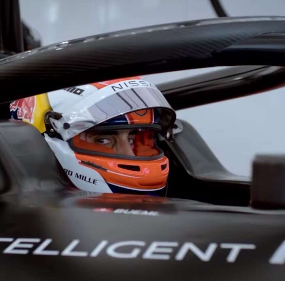 Nissan chce poprawić mózg kierowców, NIssan