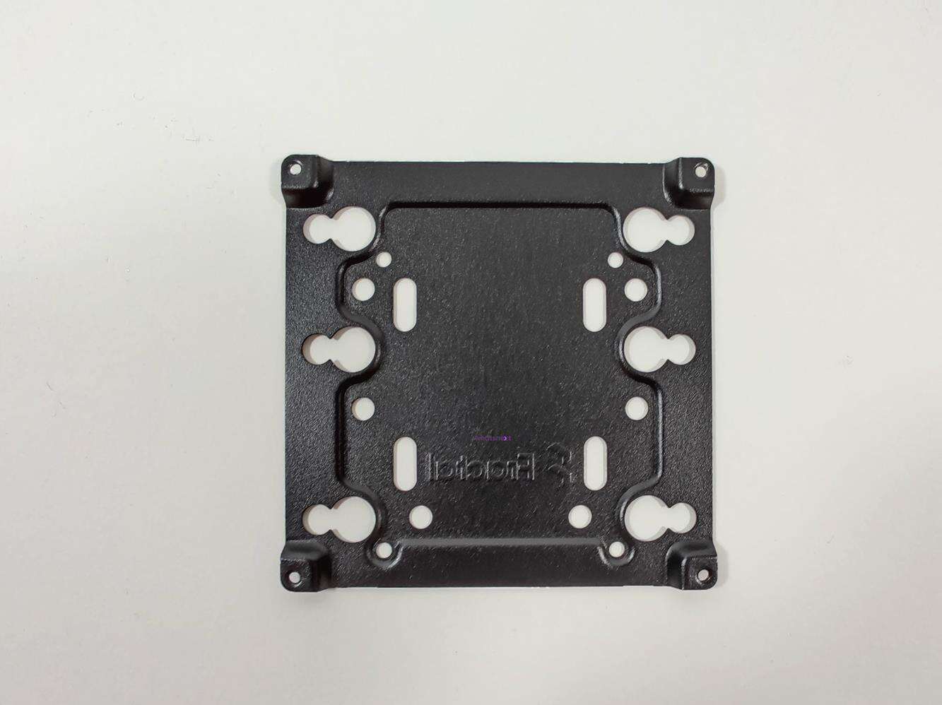 test Fractal Design Universal Multibrackets - Type A oraz risera Flex B-20, recenzja Fractal Design Universal Multibrackets - Type A oraz risera Flex B-20, opinia Fractal Design Universal Multibrackets - Type A oraz risera Flex B-20