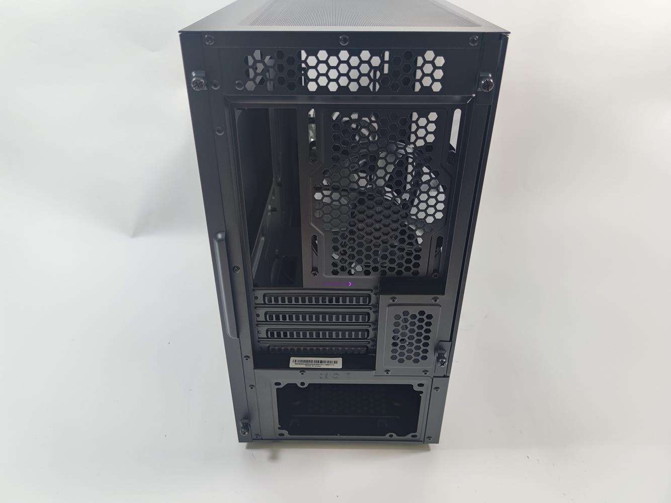 test Cooler Master MasterBox NR400, recenzja Cooler Master MasterBox NR400, opinia Cooler Master MasterBox NR400