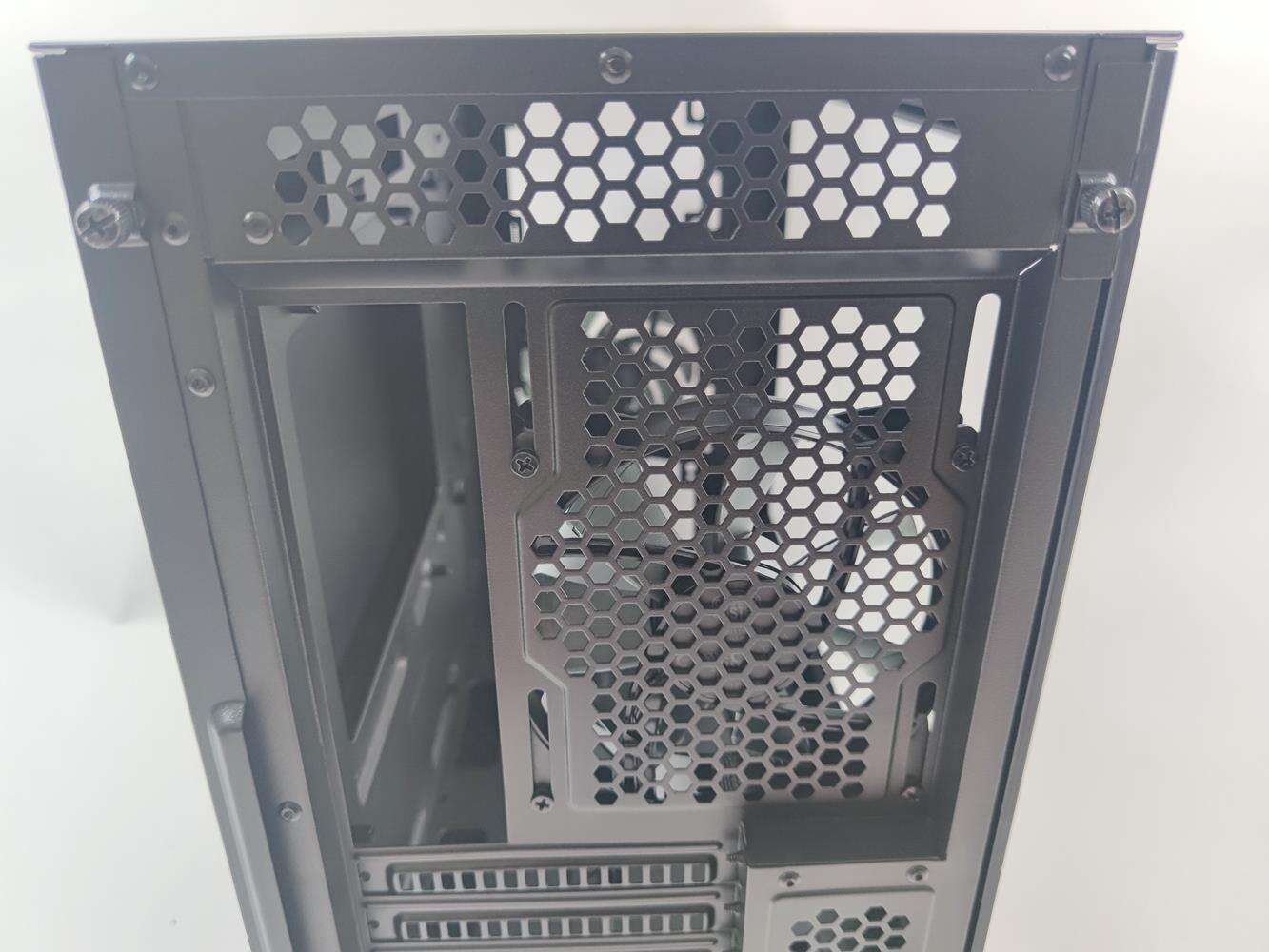 test Cooler Master MasterBox NR400, recenzja Cooler Master MasterBox NR400, opinia Cooler Master MasterBox NR400