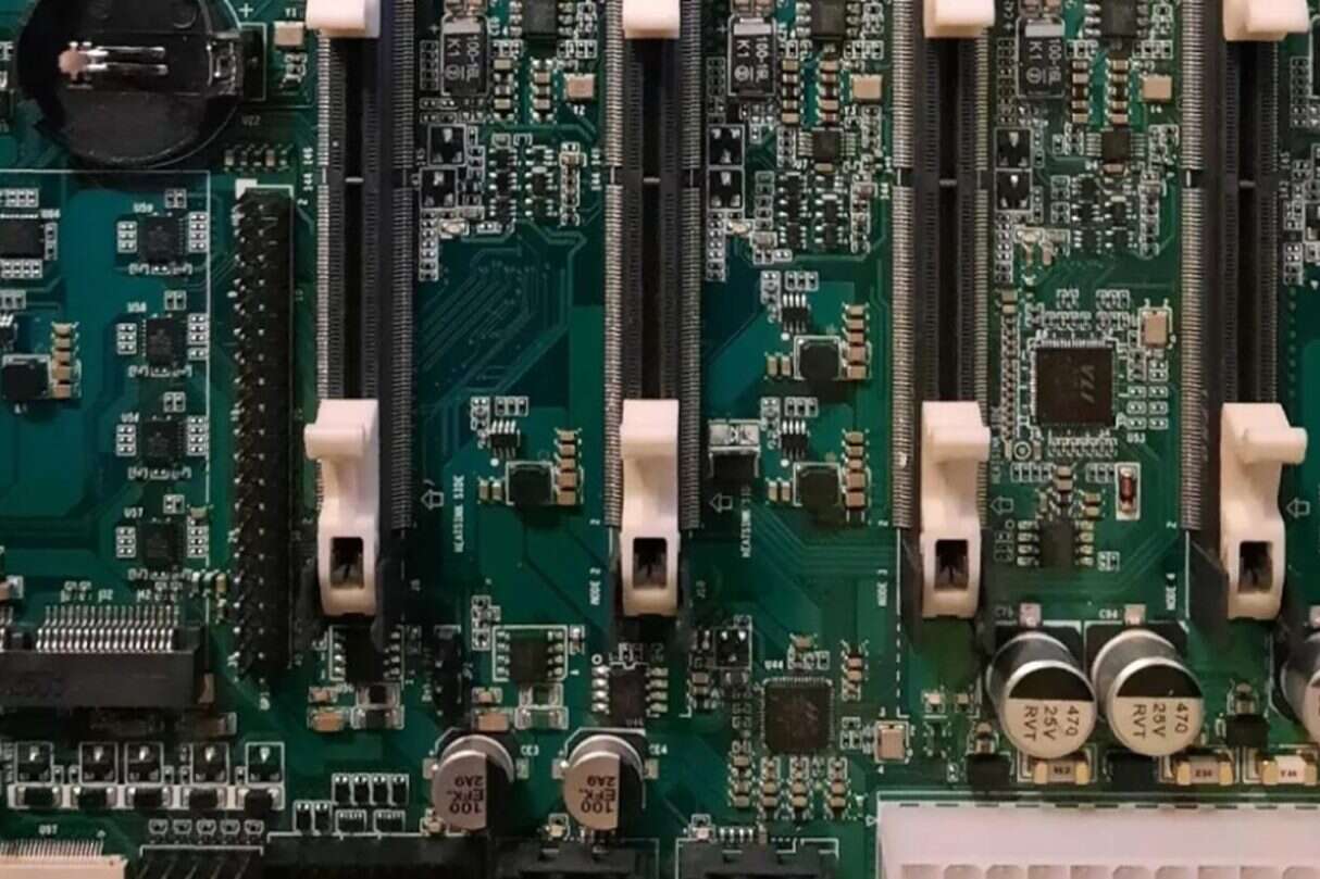 Premiera Turing Pi V2, minikomputer kompatybilny z NVIDIA Jetson, Turing Pi V2,