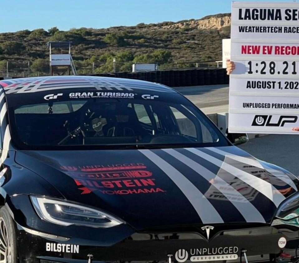 Ulepszony Model S Plaid, rekord na Laguna Seca, Model S Plaid, Tesla Model S Plaid,