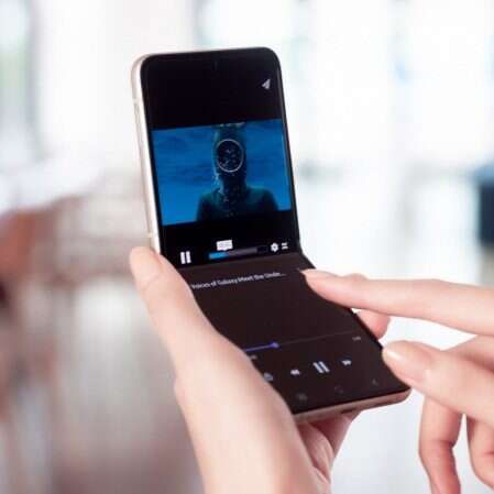 Samsung Galaxy Z Flip3 zadebiutował. Poznajcie jego cenę i specyfikacje