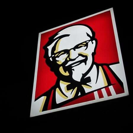 Harland Sanders – prawdziwa historia fast-foodu