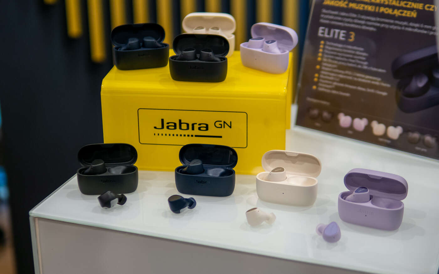Jabra wprowadza cztery modele słuchawek TWS z serii Elite. Najtańsze kosztują 249 zł