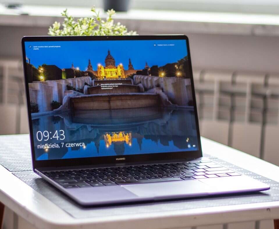 Powrót do szkoły. Jaki laptop Huawei MateBook wybrać?