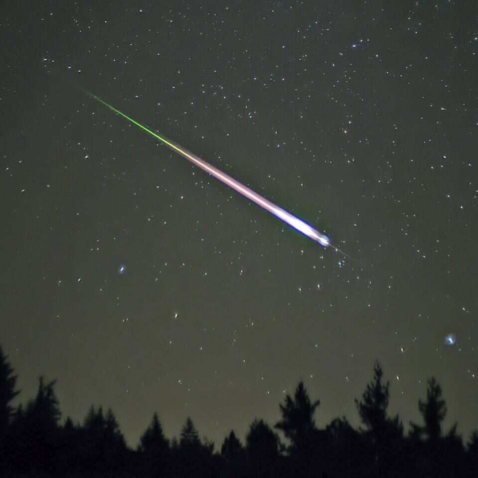 Deszcz leonidów dostarczył nietypowych obserwacji. Pomógł teleskop Subaru