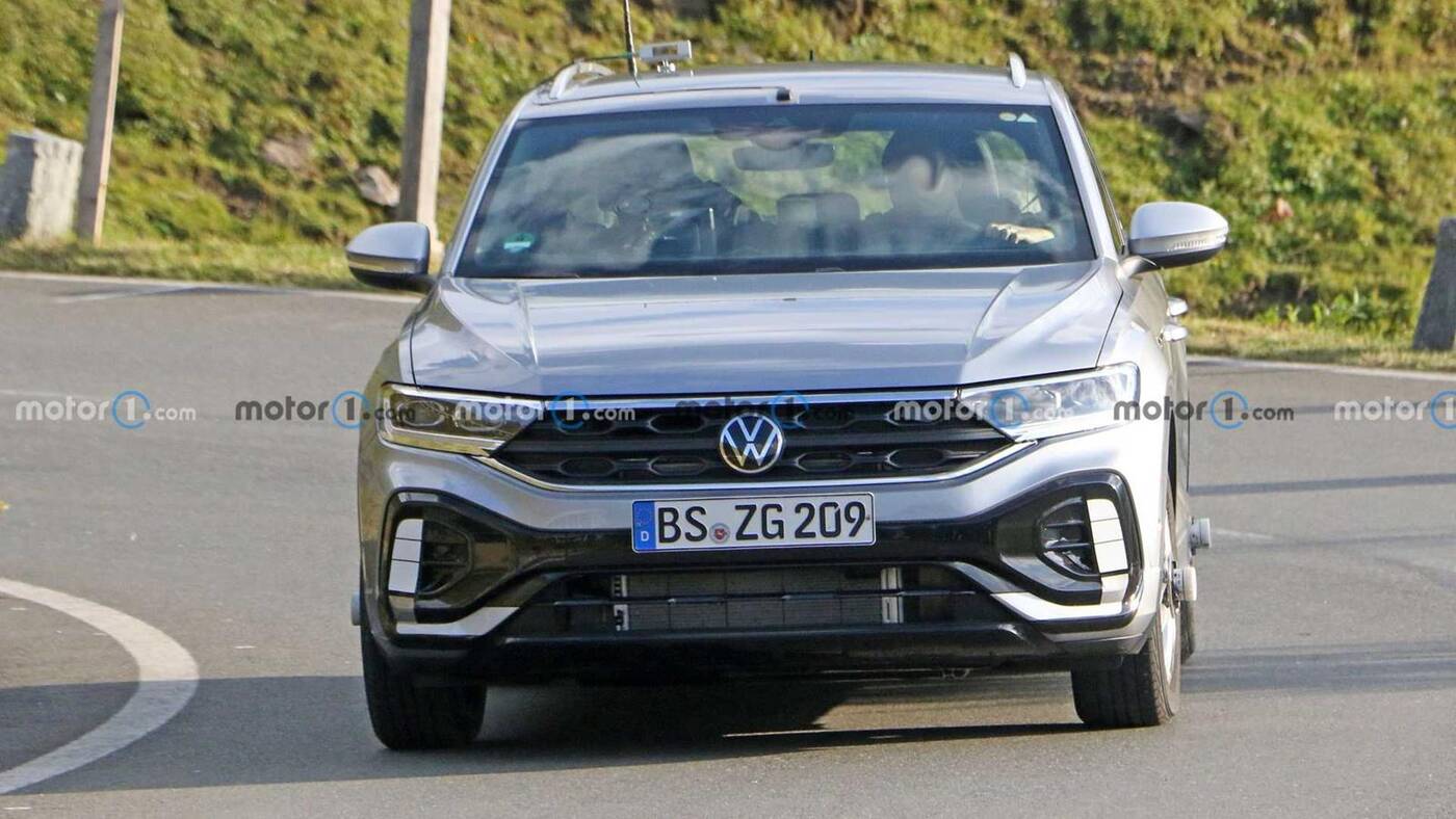 Odświeżony Volkswagen T-Roc R-Line na zdjęciach