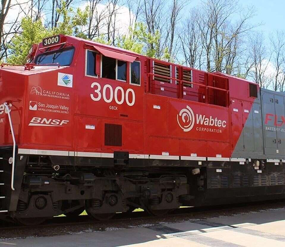 elektryczną ciężką lokomotywę towarową, Wabtec sprzedał pierwszą elektryczną, ciężką lokomotywę towarową z akumulatorami