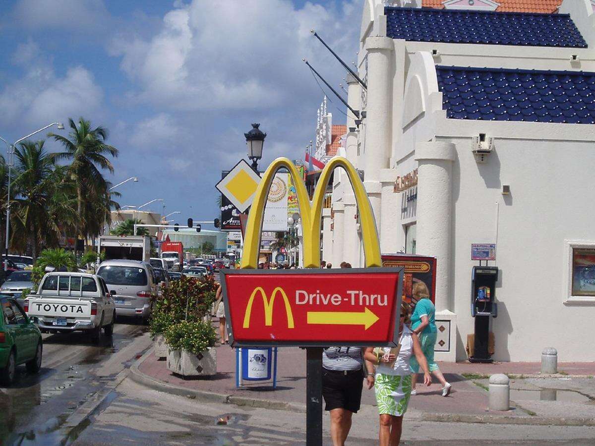 Więcej Drive-Thru napędzanych sztuczną inteligencją? MacDonald's sprzedał technologię