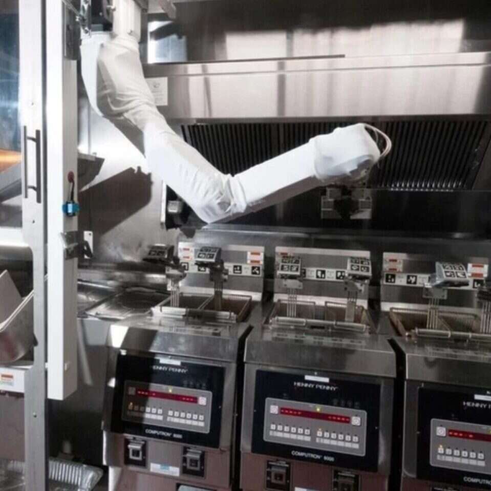 Kuchenny robot, Flippy 2