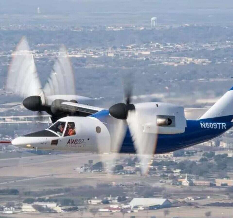 Ponad 20-letni pionowzlot Leonardo AW609, pionowzlot Leonardo AW609