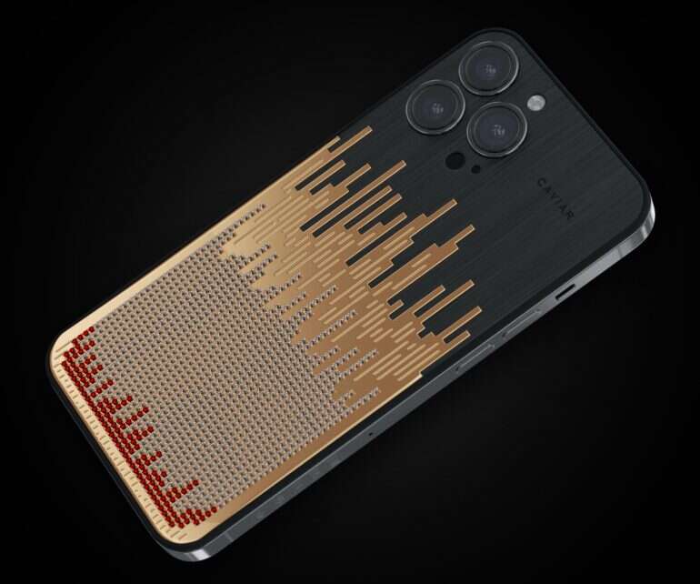 Caviar przygotował specjalny iPhone 13 Pro... z zębem T-Rexa!