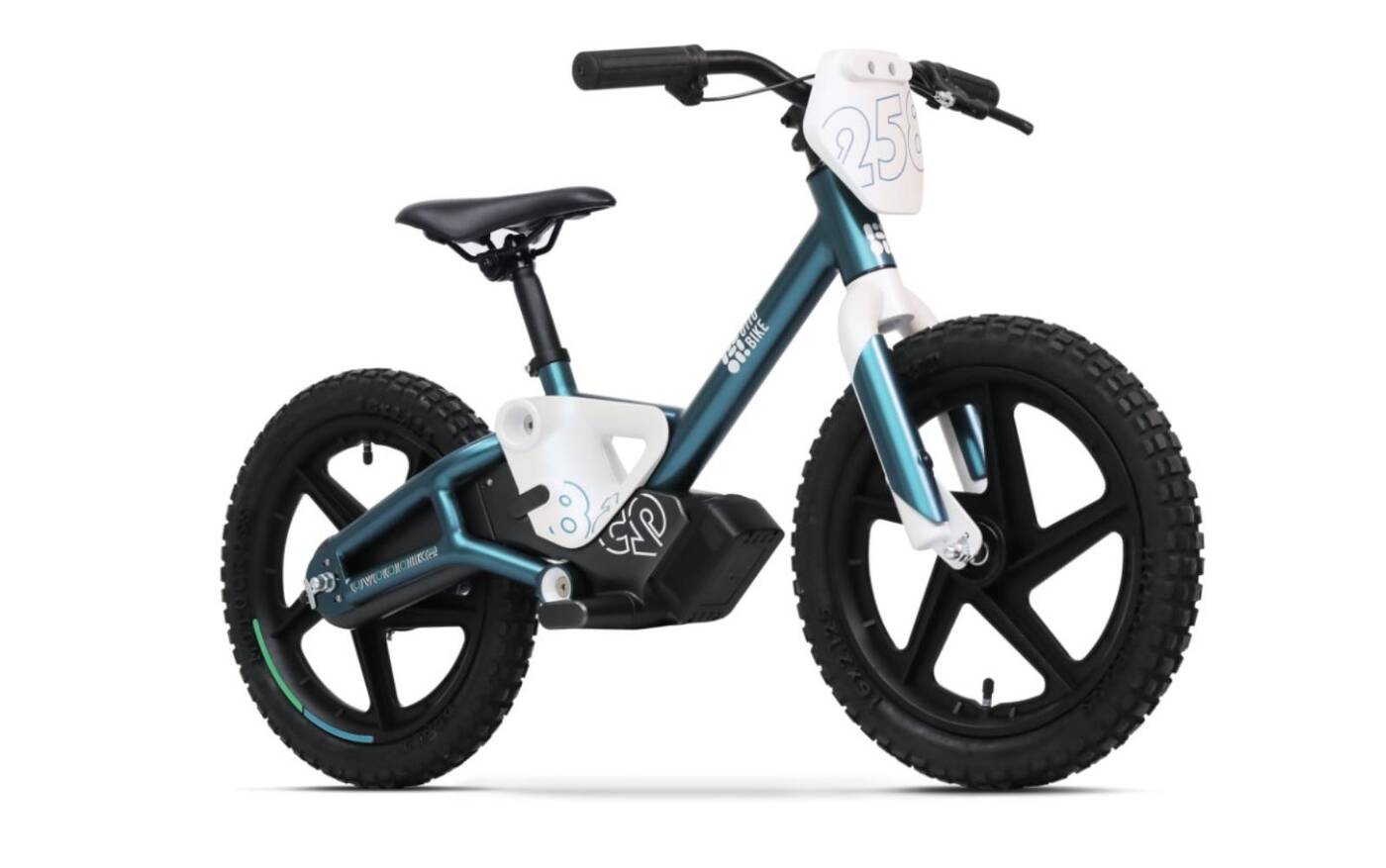 Nowości od Ottobike na EICMA. Nowy motocykl CR-21 i aż trzy ebike