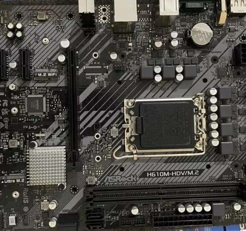 Płyty główne Intela w chińskim sklepie, cena H610 i B660, Płyty główne Intela