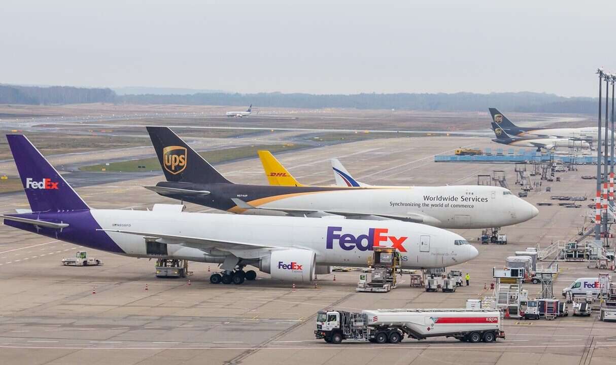 transportowe samoloty FedEx z laserami, samoloty FedEx z laserami, samoloty FedeX, samoloty z laserami
