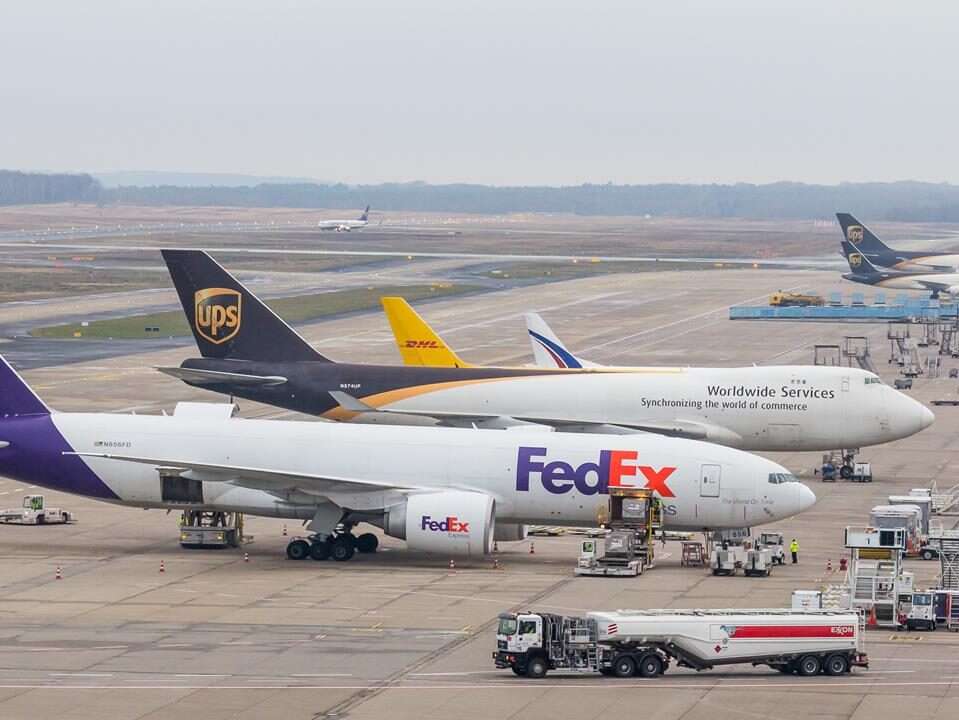 transportowe samoloty FedEx z laserami, samoloty FedEx z laserami, samoloty FedeX, samoloty z laserami