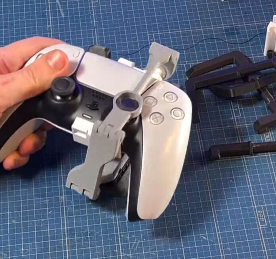 Obsługa DualSense jedną ręką, gadżet dla kontrolera PlayStation 5
