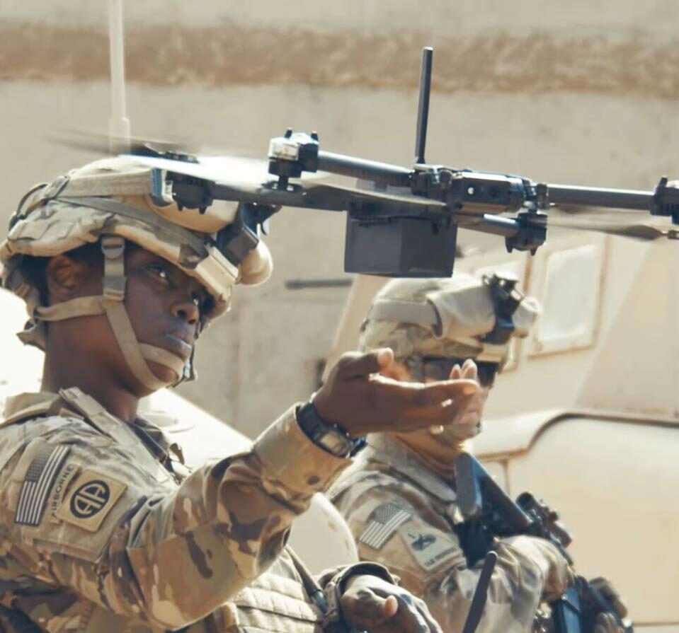 Skydio X2D, składanych dronów z SI, X2D