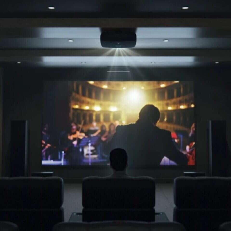 LS11000, najbardziej zaawansowany projektor do filmów i gier, Epson