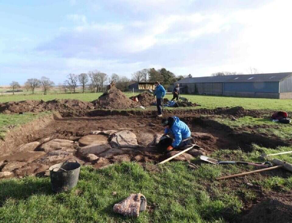 Archeolodzy znaleźli kamień z okresu Piktów. Zawiera abstrakcyjne symbole