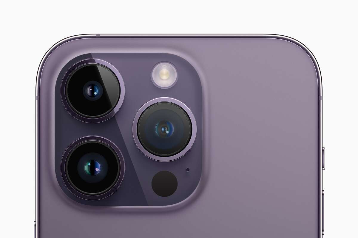 Najnowsze modele iPhone 14 Pro mają problem z... trzęsącym się aparatem. O co dokładnie chodzi?