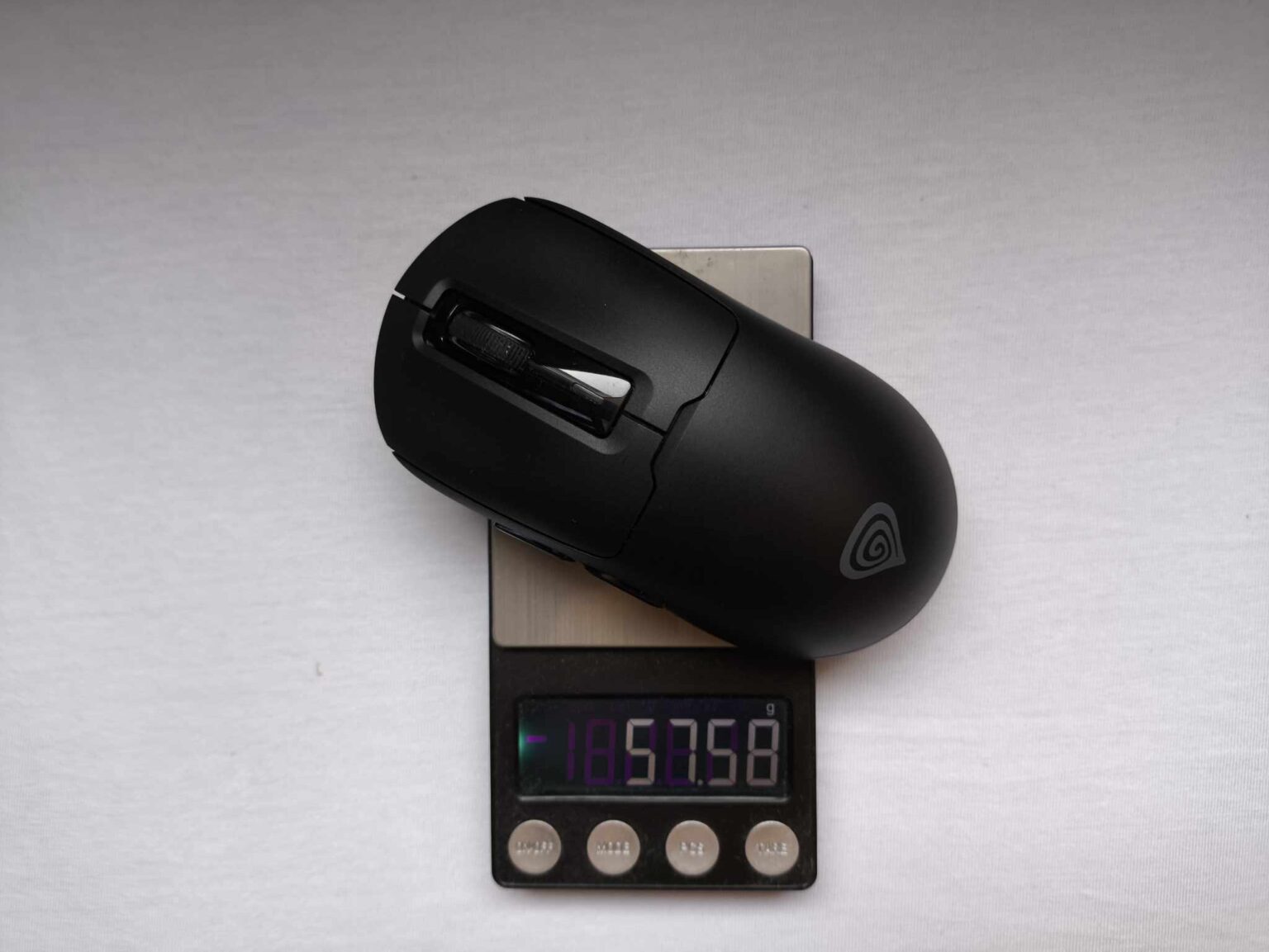 Genesis Zircon 660 Pro Test wietnej Myszki Dla Graczy W Wersji PRO Genesis Zircon 660 Pro Test Wietnej Myszki Dla Graczy W Wersji Pro